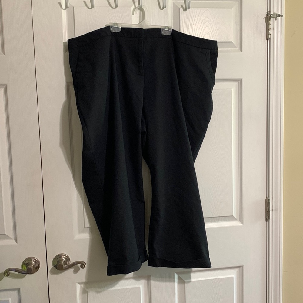 Size 28 Lane Bryant black dress pants that are to the ankle